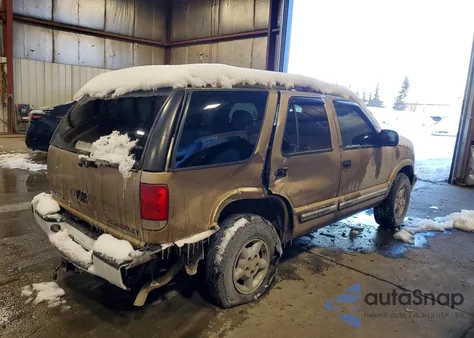 2000 Chevrolet Blazer z USA, uszkodzony, nr VIN 1GNDT13W3Y2182265